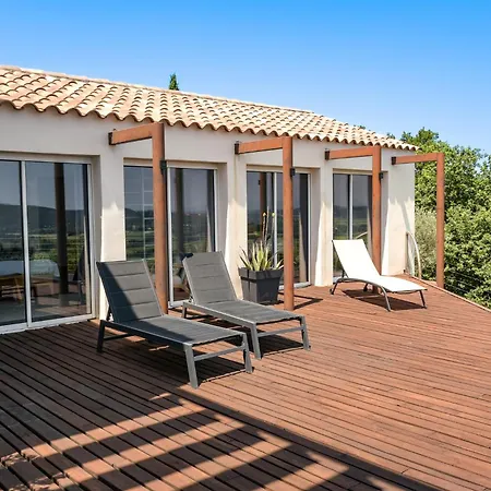 بيت ضيافة Les Hauts D'avignon روشيفورْ دو جارْ