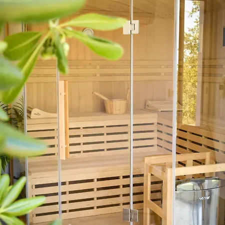 Les Hauts D'avignon روشيفورْ دو جارْ