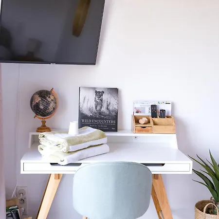 Les Hauts D'avignon بيت ضيافة *