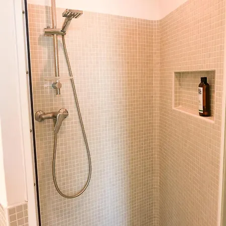 بيت ضيافة Les Hauts D'avignon