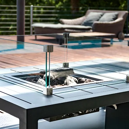 Les Hauts D'avignon بيت ضيافة *