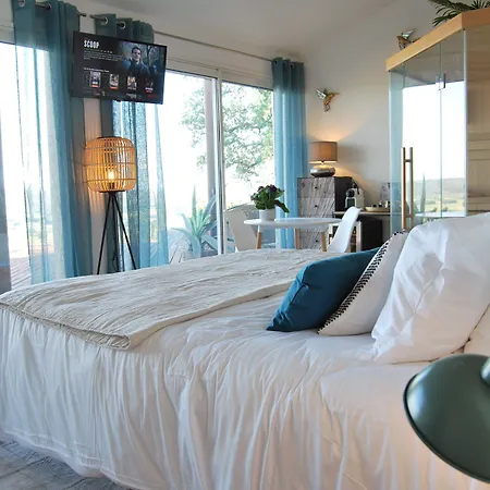 بيت ضيافة Les Hauts D'avignon روشيفورْ دو جارْ