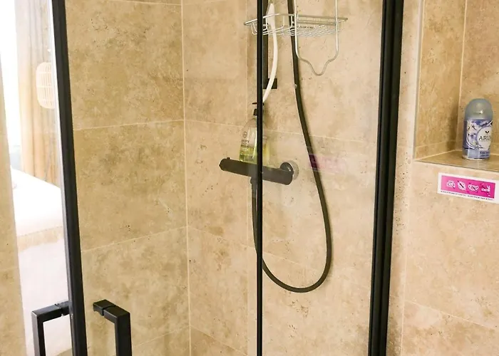 Les Hauts D'avignon Affittacamere *