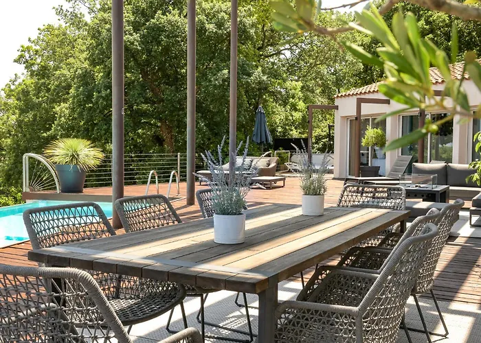 Les Hauts D'avignon Affittacamere