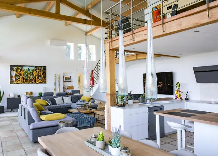 Les Hauts D'avignon *